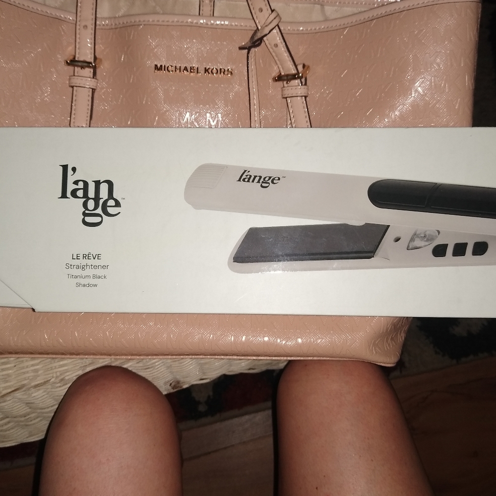 Hair straightener